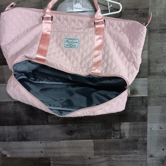 Pink Quilted Women's Bag - Picture 2 of 7